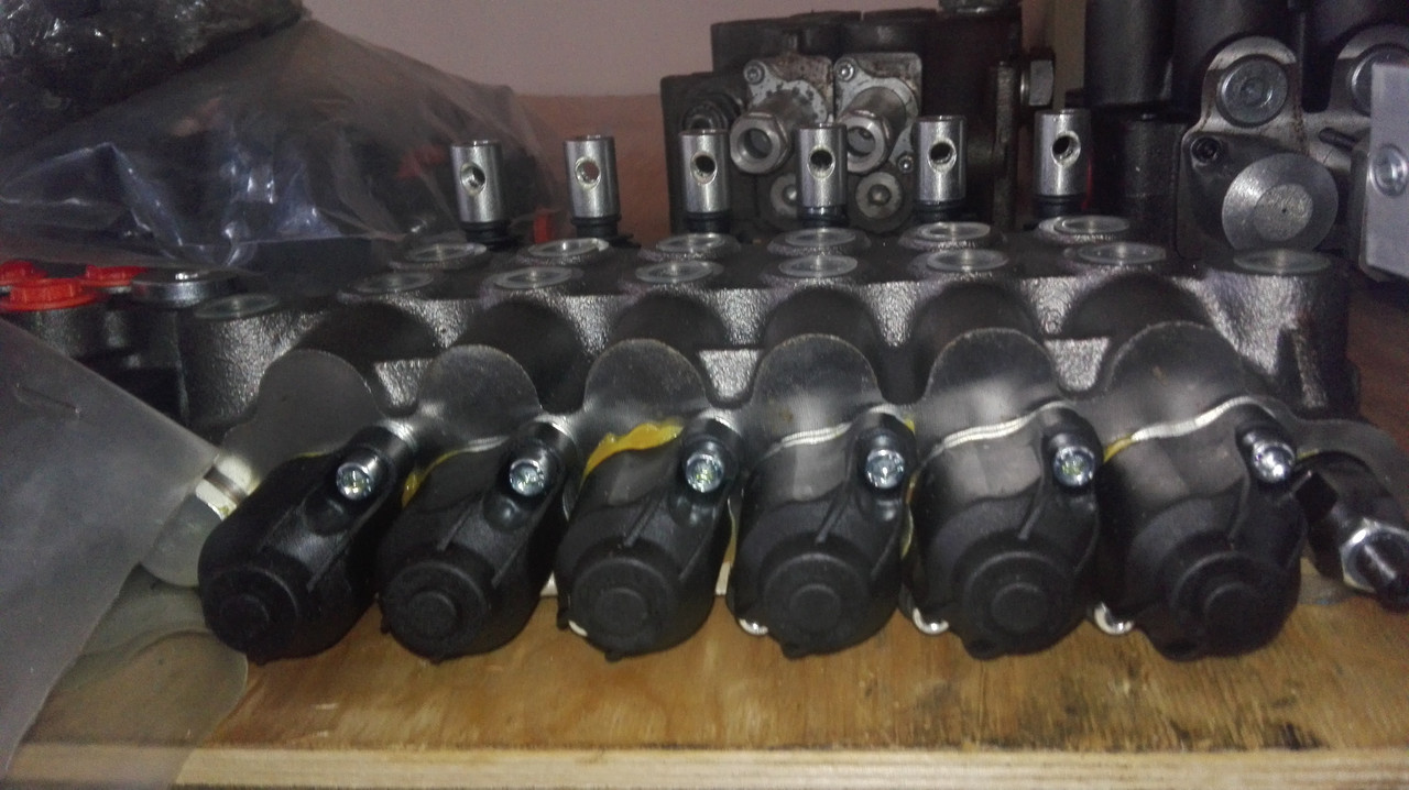 Гидрораспределитель VDM07 620212740 (мех. управление, МКМ-3407,3507)., фото 1