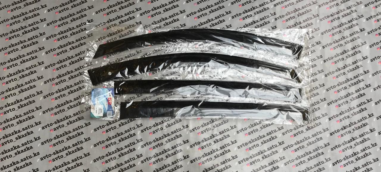 Ветровики на	NISSAN	TIIDA (хэтчбэк)	(2004-2013)