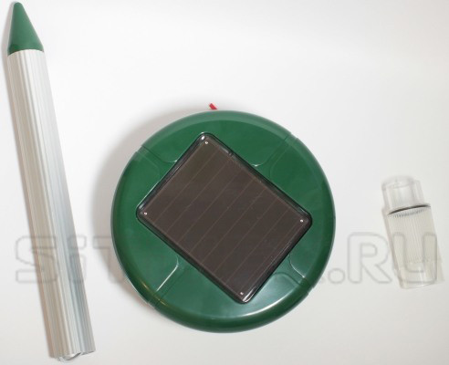 Отпугиватель "Гром-Профи LED+" в разобранном виде