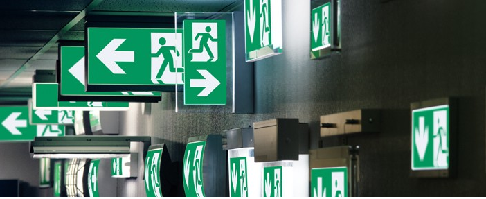 1. аварийный светильник выход с аккумулятором светодиодный ip65. аварийный светильник ip67. световая эвакуация. светильник аварийный ссд-520.