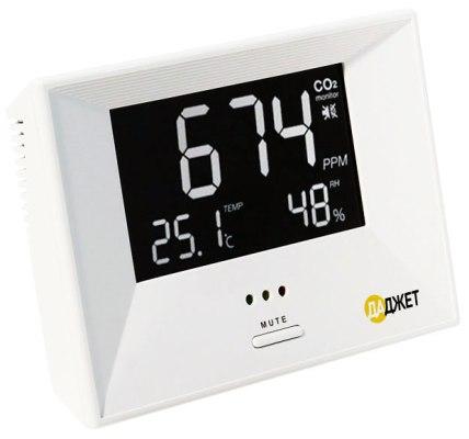 Монитор углекислого газа MT 8060 получил большой дисплей, на котором одновременно отображаются все измеряемые показатели