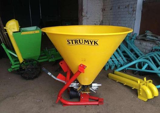 Разбрасыватель минеральных удобрений 350л Strumyk, фото 2