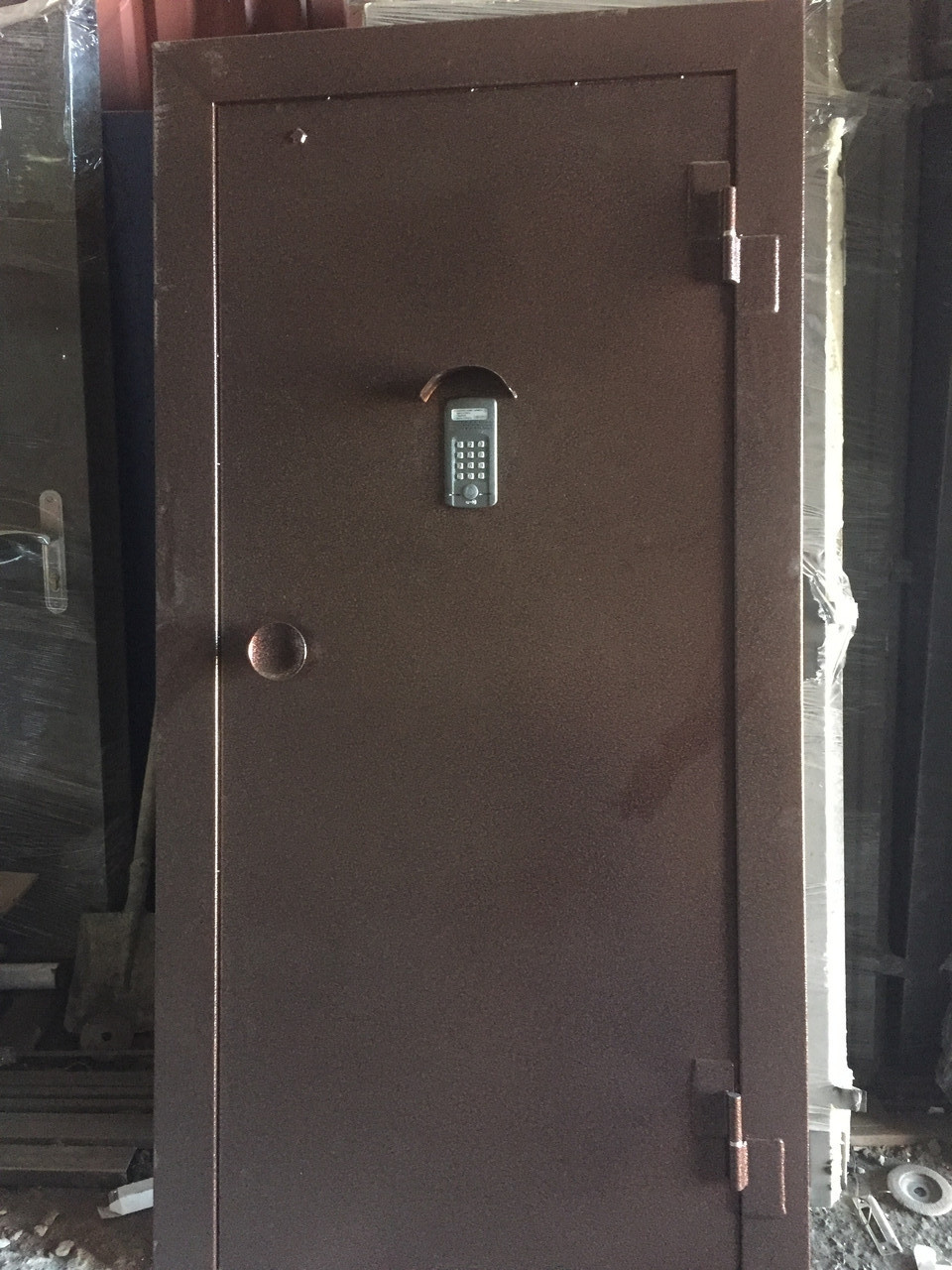 Дверь подъездная домофонная