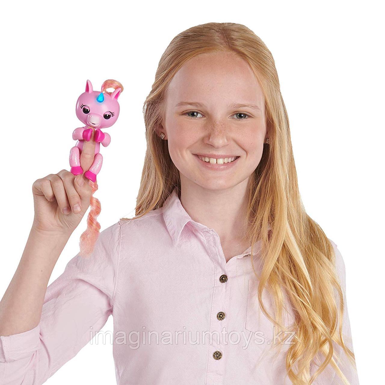 Fingerlings единорог розовый интерактивная игрушка - фото 4 - id-p61829484