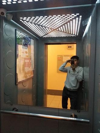 Зеркало в лифт