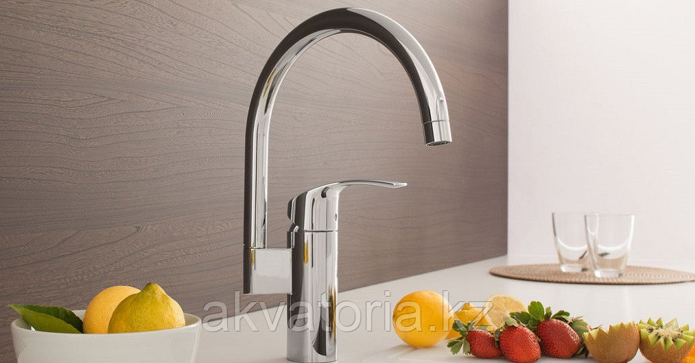 30221002 Eurostyle Cosmopolitan OHM Cмесительна кухню