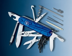 Нож складной универсальный Victorinox CyberTool 34, Кол-во функций: 35 в 1, Цвет: Синий (прозрачный), (1.7725.