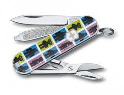 Нож складной карманный Victorinox Chanting Robots, Функционал: Туризм, Кол-во функций: 7 в 1, Цвет: Разноцветн