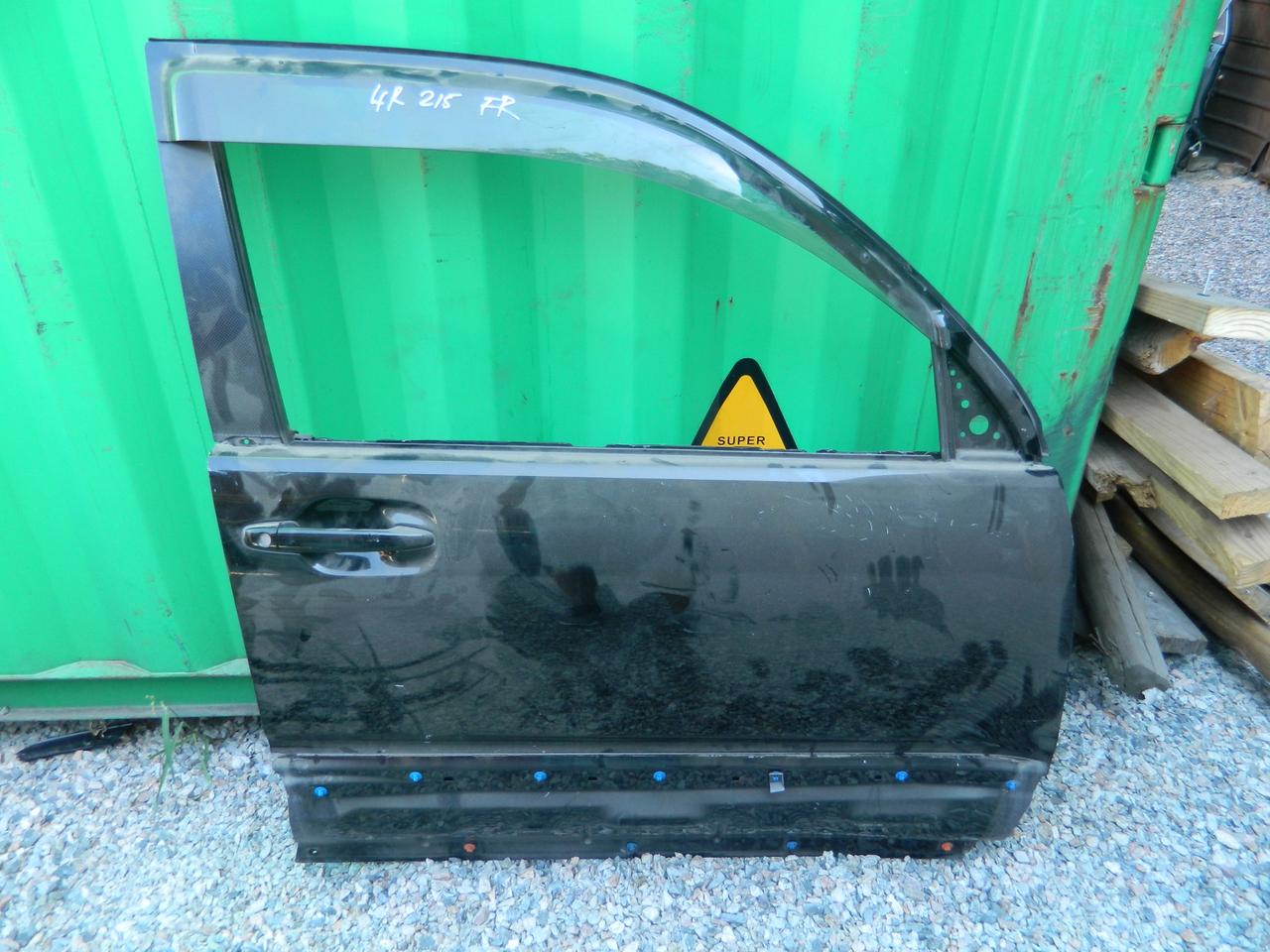 Дверь передняя правая (чёрная) toyota 4runner 215 2003-2009