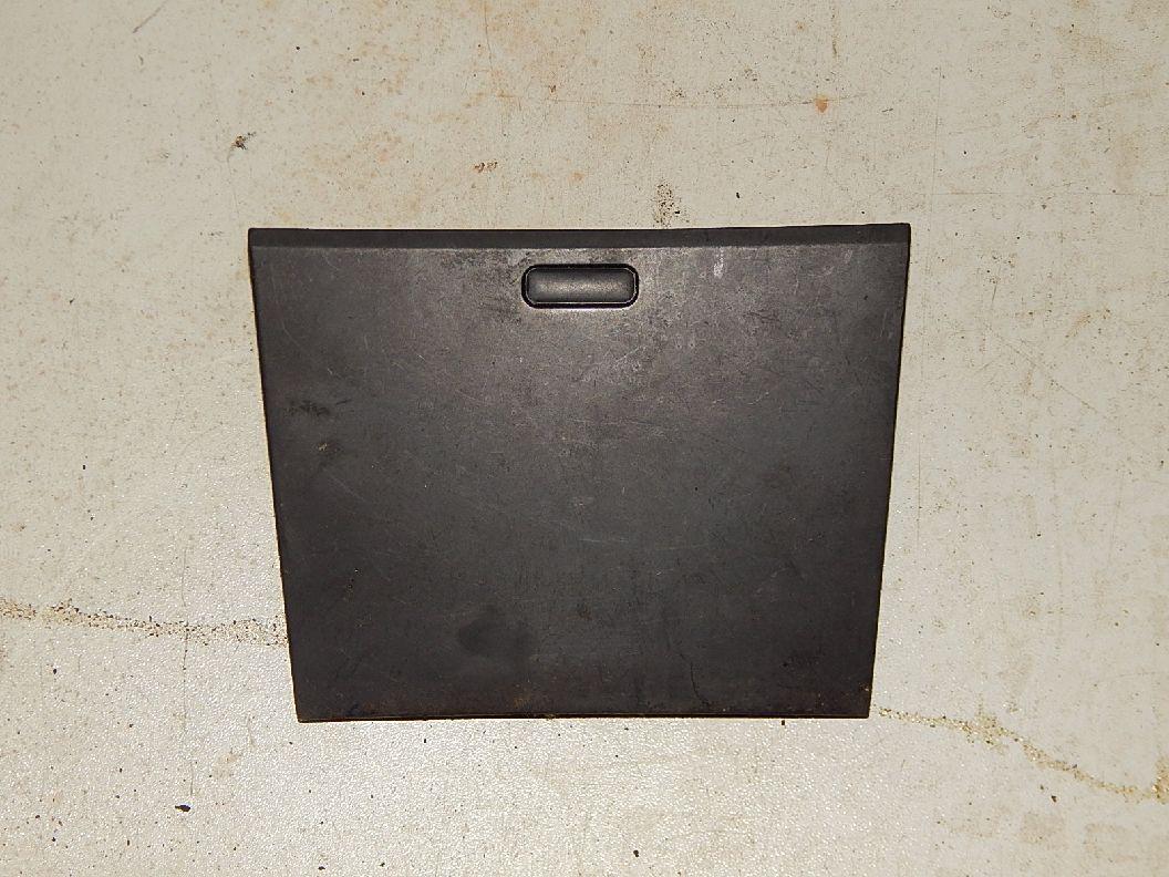 Бардачок центральной консоли toyota 4runner 215 2003-2009