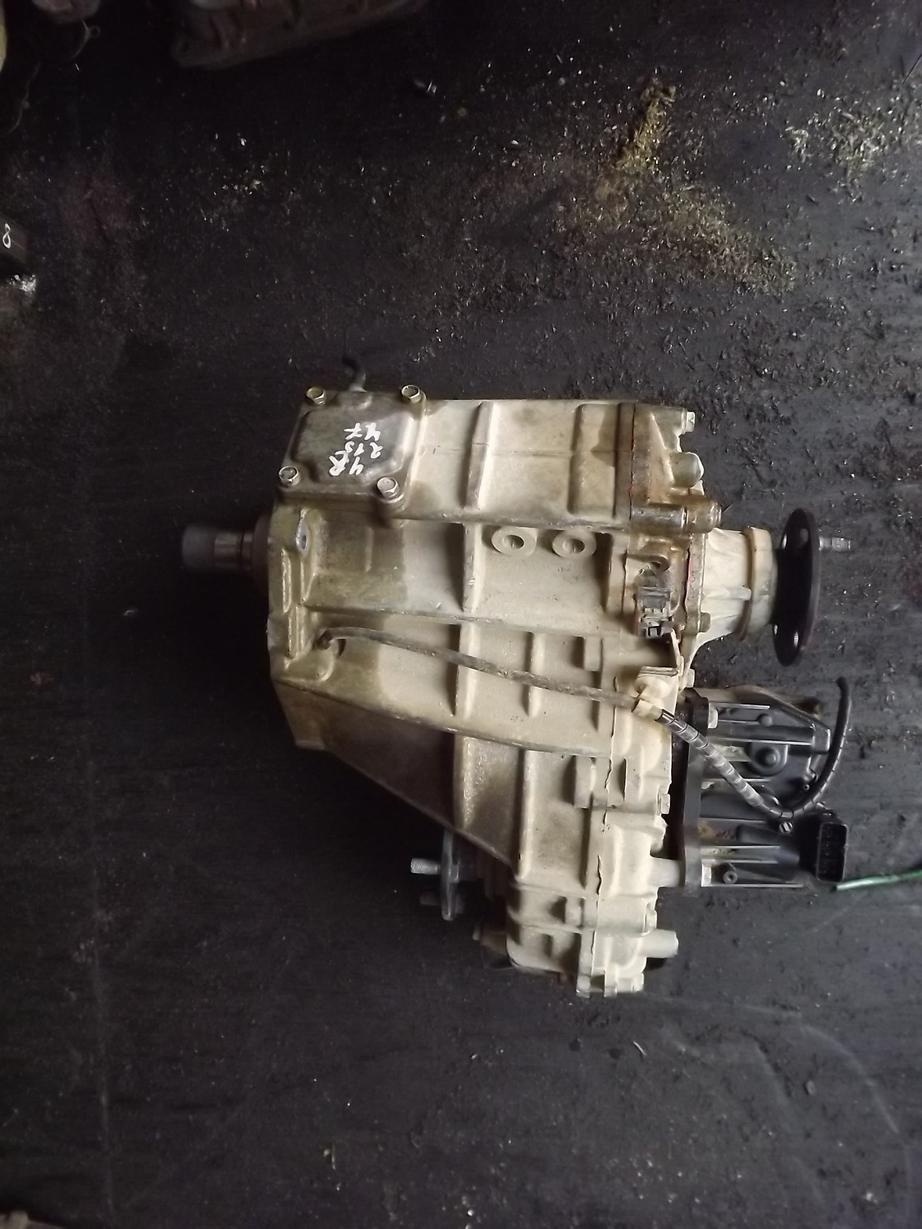 Раздаточная коробка 4.7 toyota 4runner 215 2003-2009