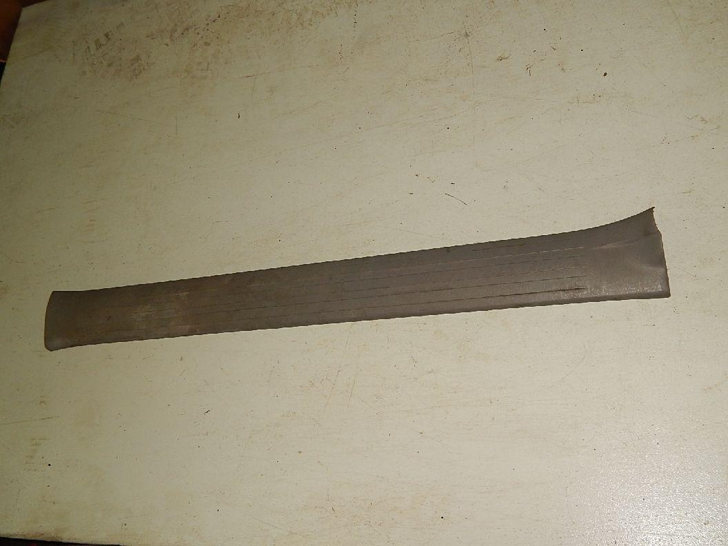 Пластик порога передний правый toyota 4runner 215 2003-2009