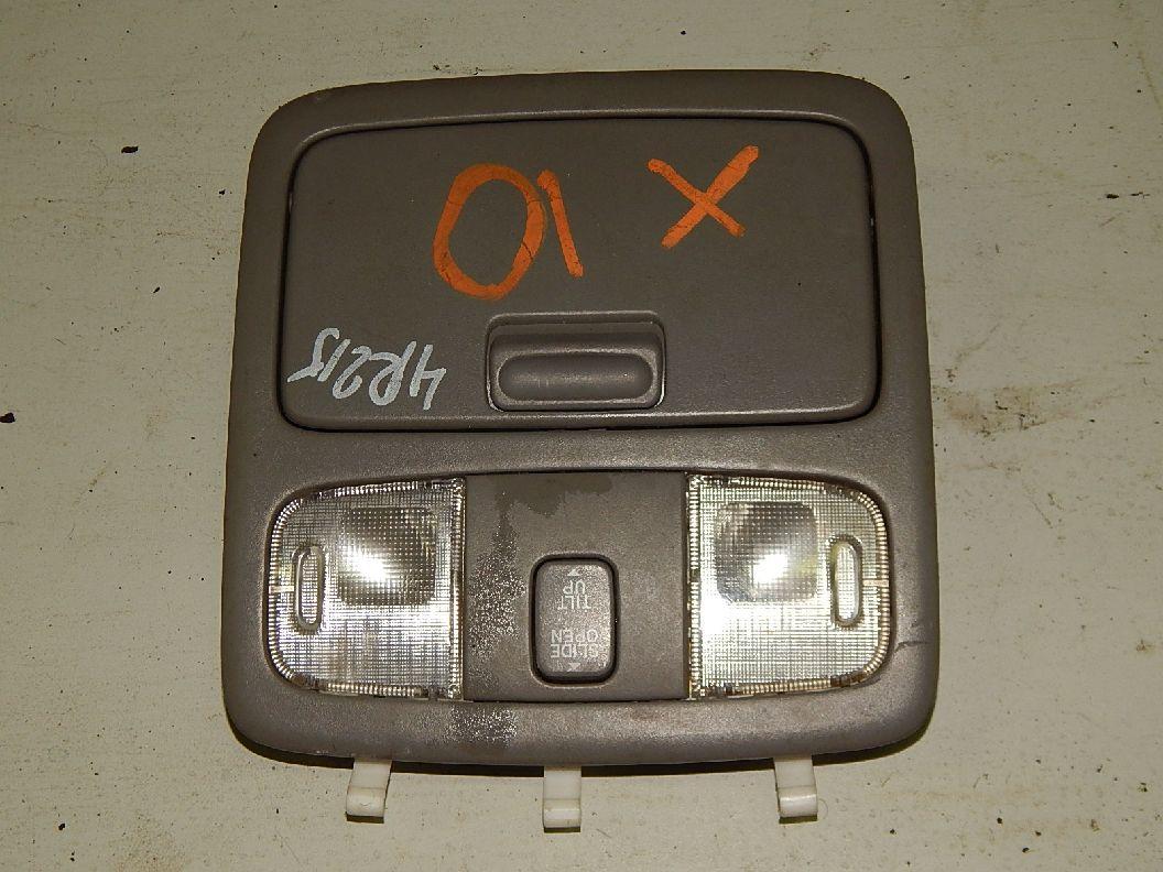 Плафон передний потолочный с кнопкой люка toyota 4runner 215 2003-2009