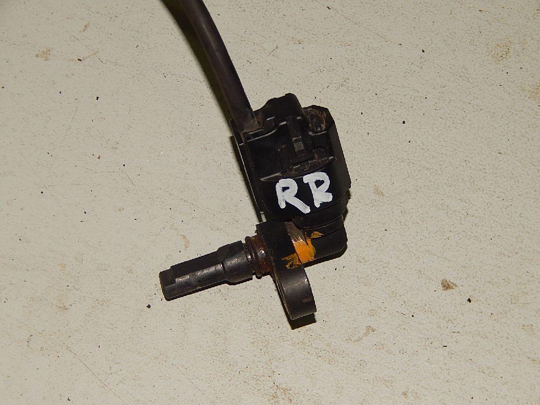 Датчик abs задний правый toyota 4runner 215 2003-2009