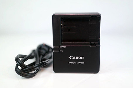 Зарядное устройство на аккумуляторы LP-E8 на Canon EOS 550D 600D 650D и др., фото 2