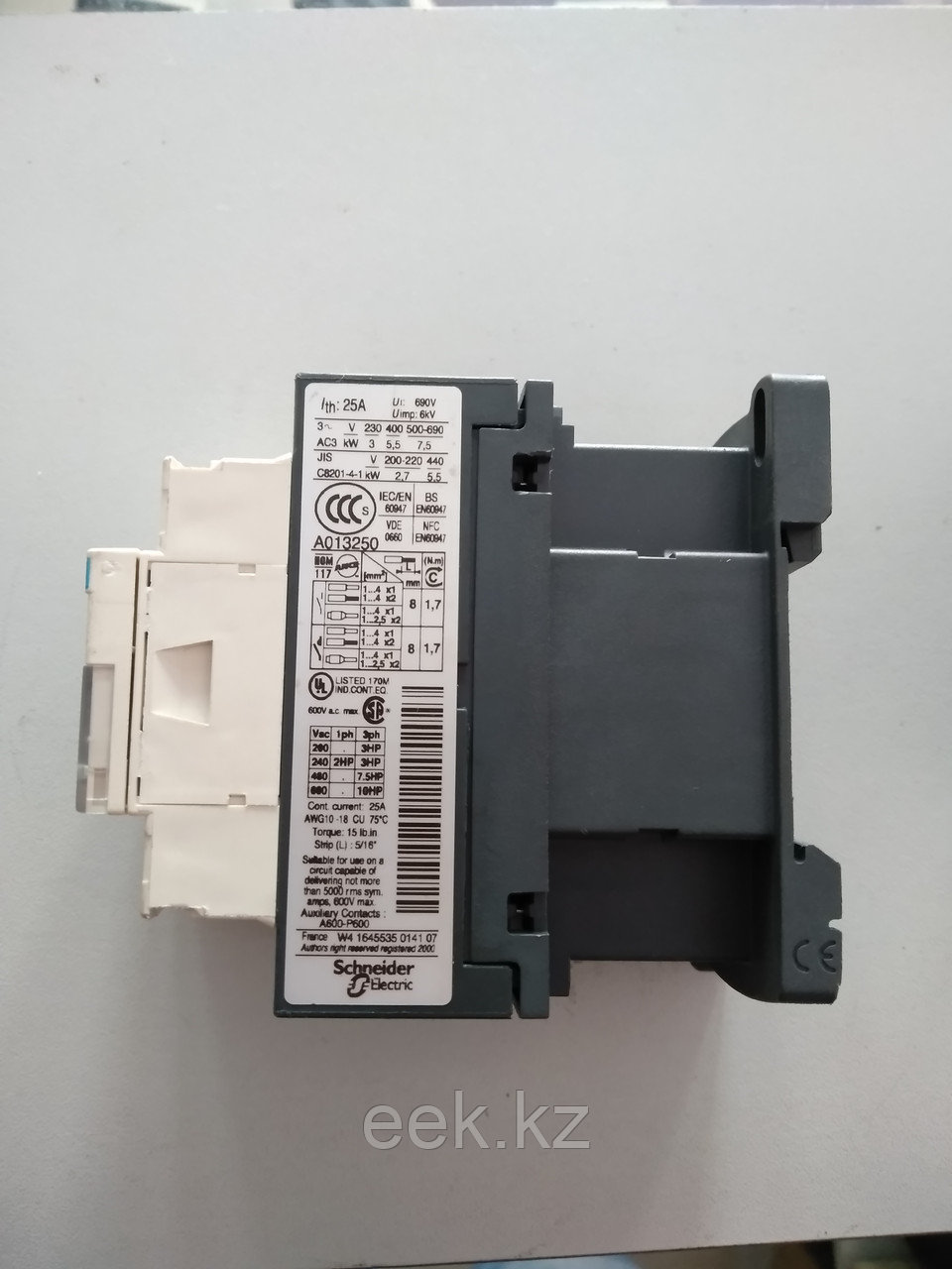 Контактор LC1D12M7