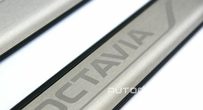 Накладки на пороги пластик метал, хром  Skoda Octavia A7/ Шкода Октавиа А7