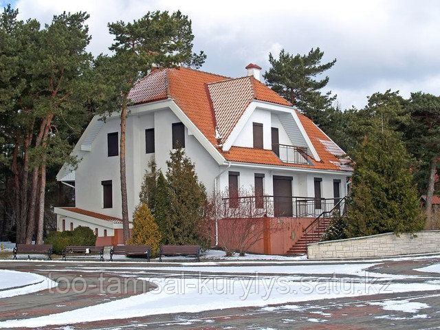 Загородный дом из монолитного бетона