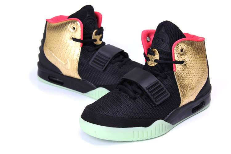 Кроссовки Nike Air Yeezy 2 (Kanye West) черные с золотом - фото 1 - id-p4766334
